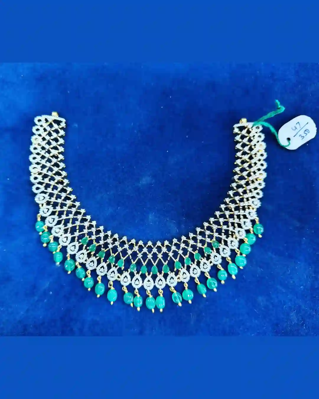💚 Sparkling Lattice Necklace with Emerald-Green Bead Drops & Teardrop Stone Motifs ✨