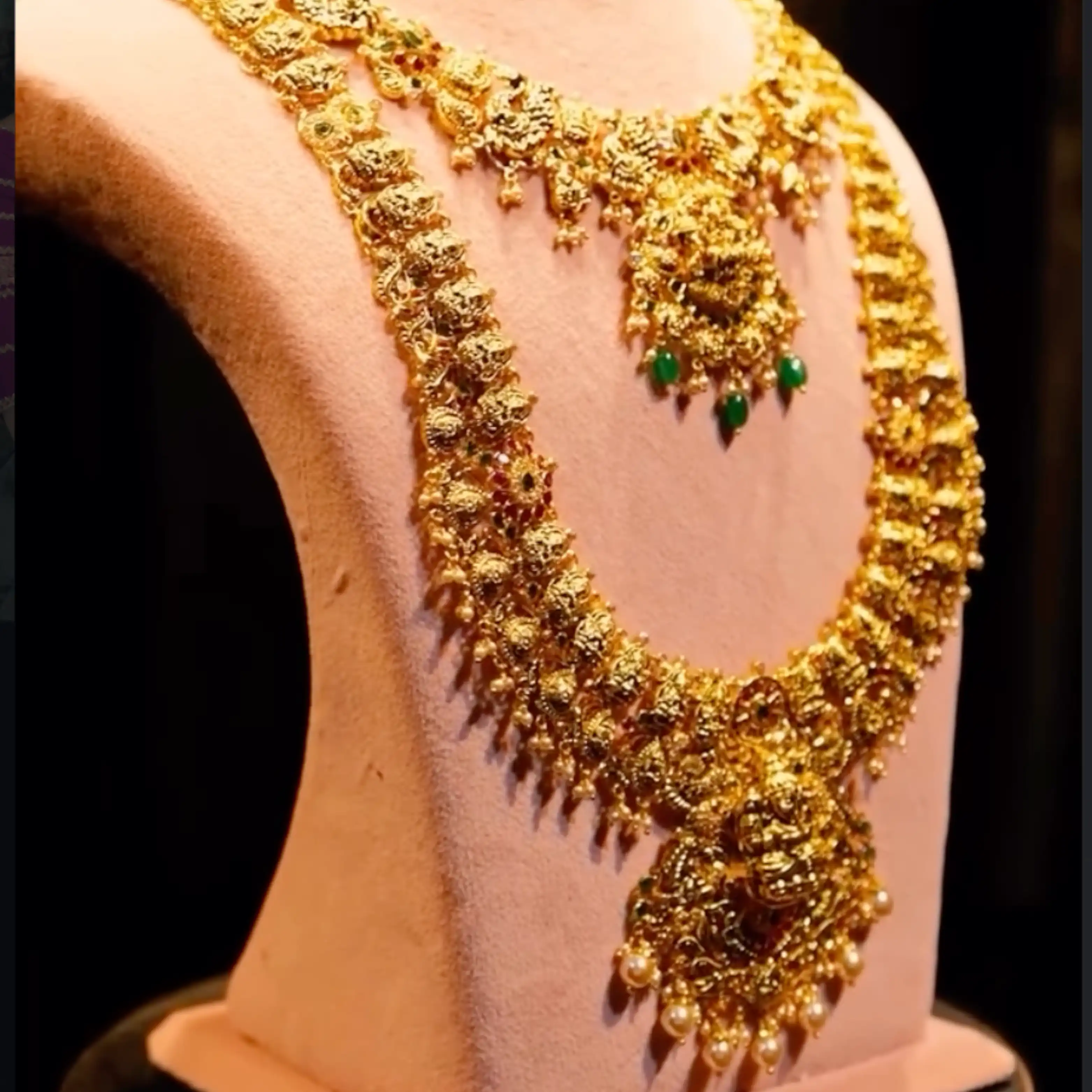 β¨ Antique Gold Haram with Goddess Lakshmi Motif π