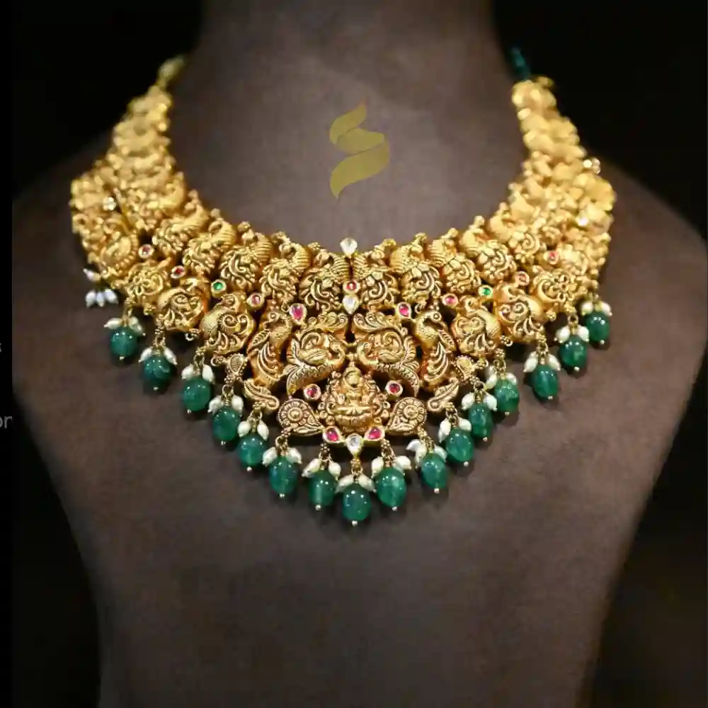 Regal Temple Nakshi Choker 💚 Antique Gold Elegance