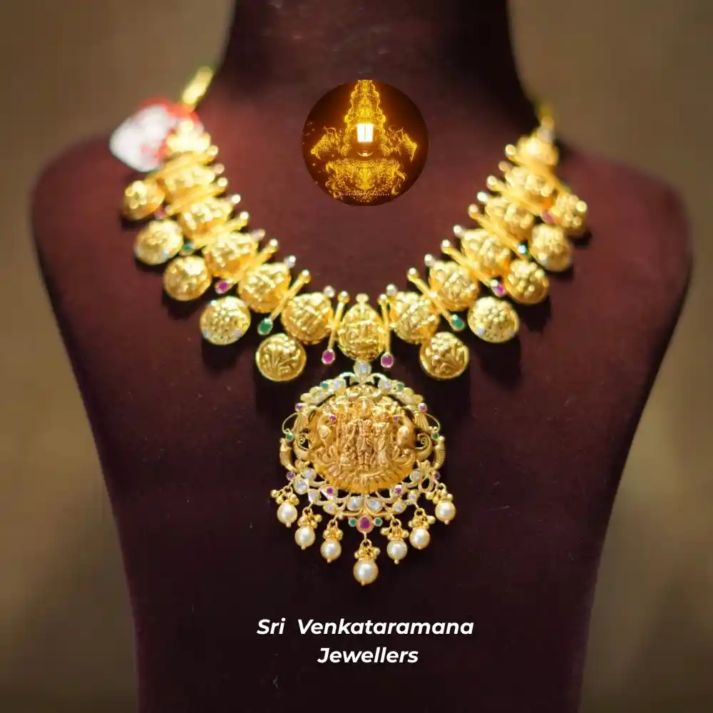 ✨ Antique Necklace | Lakshmi Motif & Pearls💎