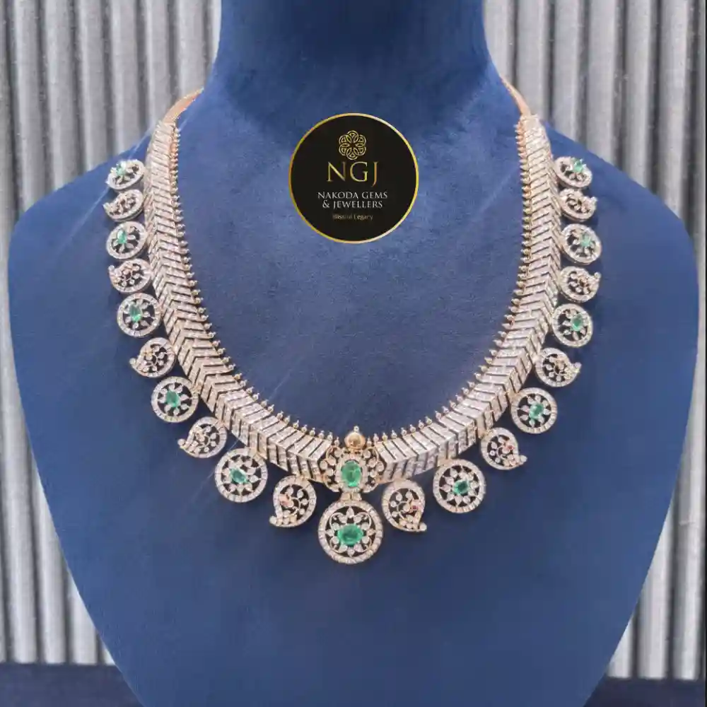 Diamond 💎 & Emerald Necklace ✨ 18Kt Gold