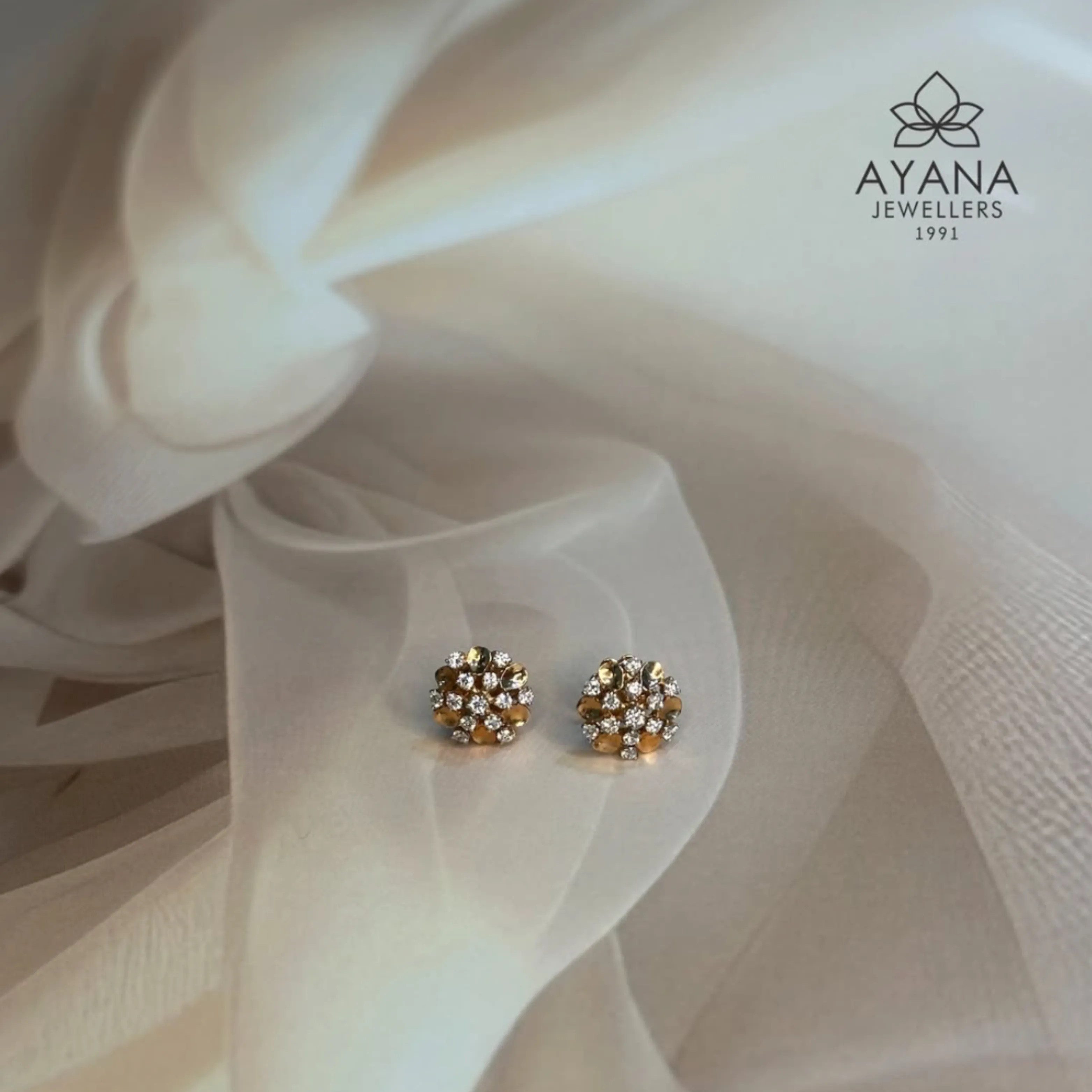 ✨ Stunning Floral Diamond Studs in Gold 💎