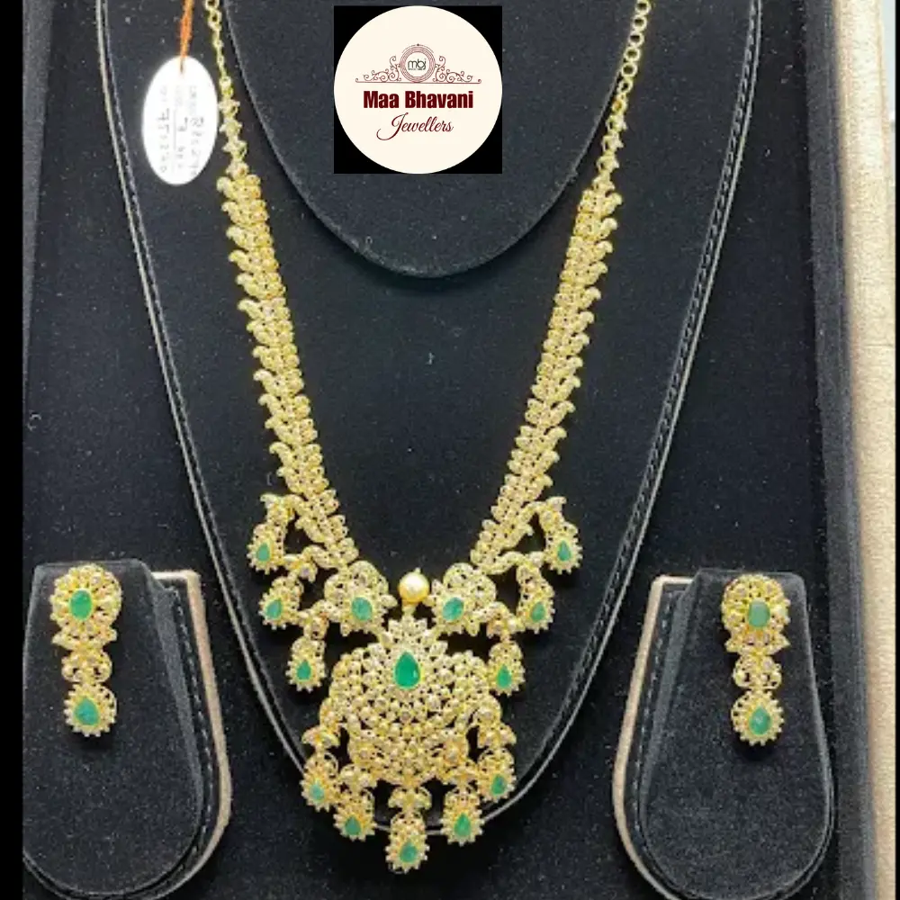 🌿 Regal Radiance in Green & Gold 💫 | Maa Bhavani Jewellers 👑